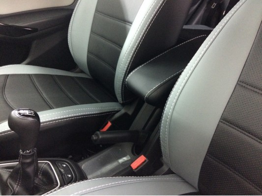 Авточехлы на Lada Vesta