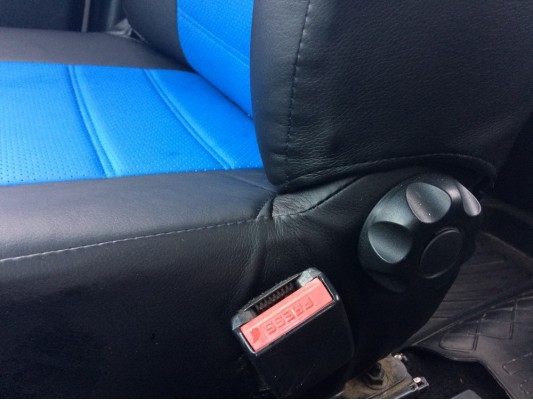 Авточехлы на Renault Logan