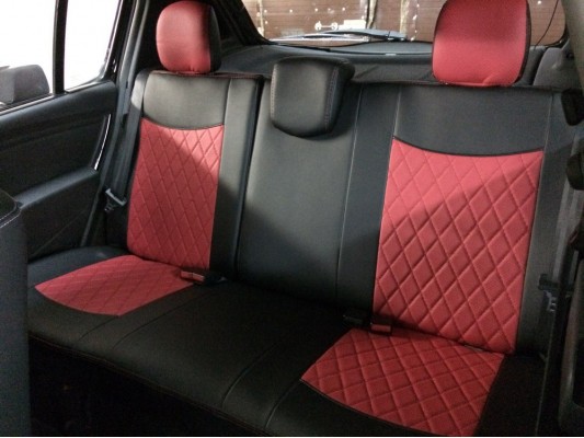 Авточехлы на Renault Sandero Stepway