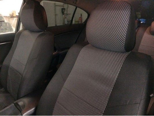 Авточехлы на Toyota Avensis T27