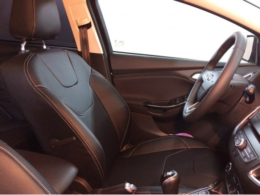 Каркасные авточехлы на Ford Focus 3 рестайлинг